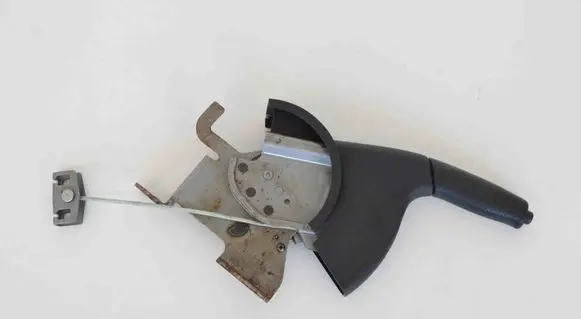 Nissan X-Trail T31 Hand brake release handle 