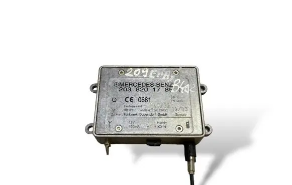 Mercedes-Benz CLK A209 C209 Aerial antenna amplifier 2038201785