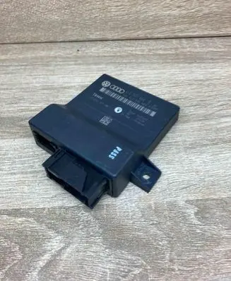 Audi A6 S6 C6 4F Gateway control module 4L0907468B 4L0910468A
