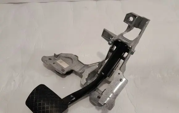 Audi Q5 SQ5 Brake pedal bracket assembly 8W1723117