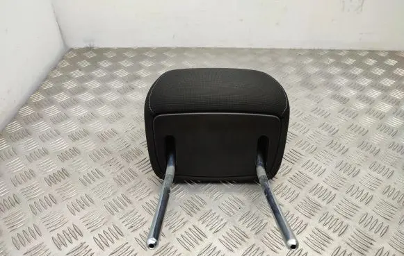 Ford B-MAX Front seat headrest 