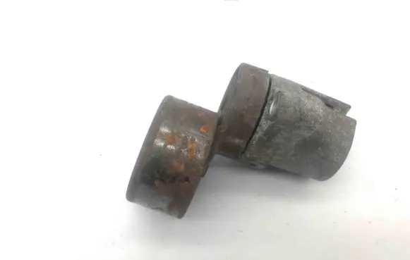 Mazda 6 Generator/alternator belt tensioner