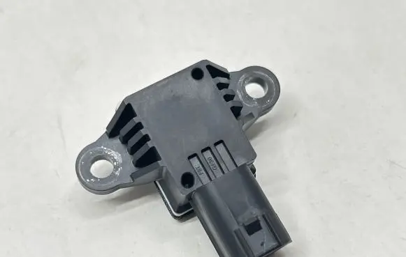 KIA EV6 Airbag deployment crash/impact sensor 95930O6000 681161000 8404DE46