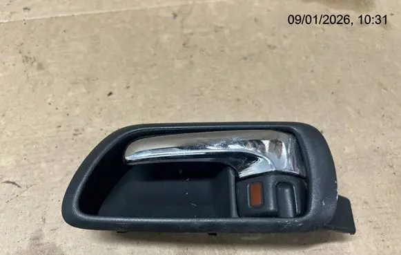 Toyota Corolla Verso AR10 Rear door interior handle 692060F010