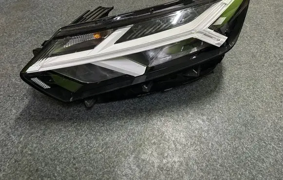 Dacia Sandero III Headlight/headlamp 260601750R