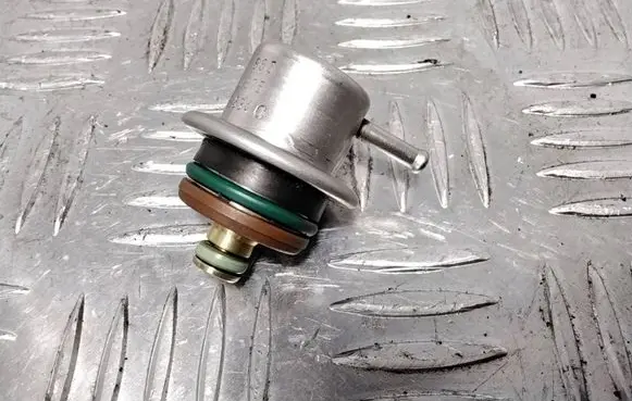 Fuel pressure sensor