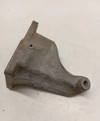 Mercedes-Benz CL C215 Engine mounting bracket A1372230104