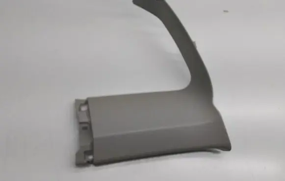 Subaru Forester SK (D)pillar trim (top) B0001A7C