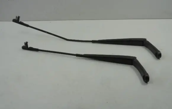 Volkswagen Caddy Front wiper blade arm 2K1955409