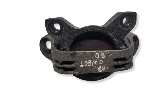 Ford Connect Engine mount bracket 