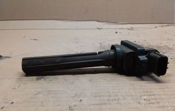 Suzuki Grand Vitara I High voltage ignition coil 3341077E2