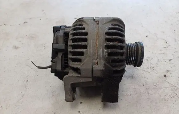 Opel Vectra C Generator/alternator 24429105 0124515080
