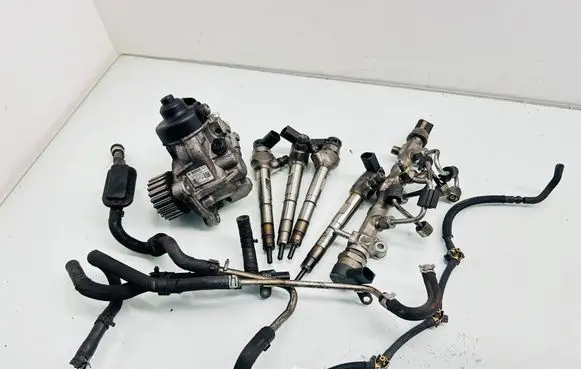 Seat Leon (5F) Fuel injection system set 0445010537 04L130755D 04L130277AE