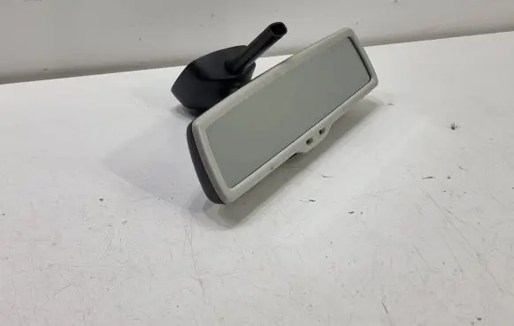 Volkswagen Tiguan Rear view mirror (interior)