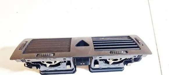 Skoda Fabia Mk1 (6Y) Dash center air vent grill 4208002 4208-002