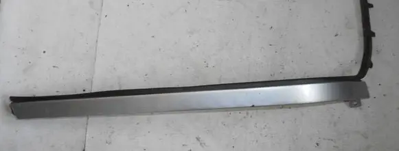 Mercedes-Benz C W203 Under headlight/headlamp trim 2028260277