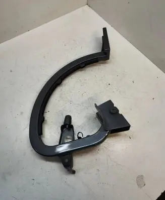 Audi A3 S3 8V Tailgate/trunk/boot hinge 8v5827301