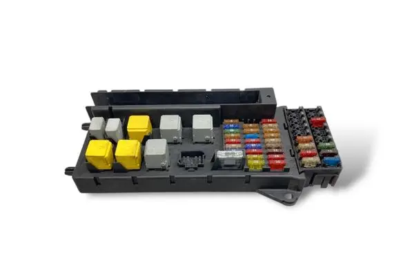Mercedes-Benz Sprinter W906 Fuse module 518817028 03042008 ZGS007Q004