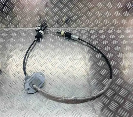 Volvo XC90 Gear shift cable linkage 