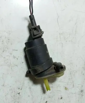 Opel Zafira B Windscreen/windshield washer pump 13248320