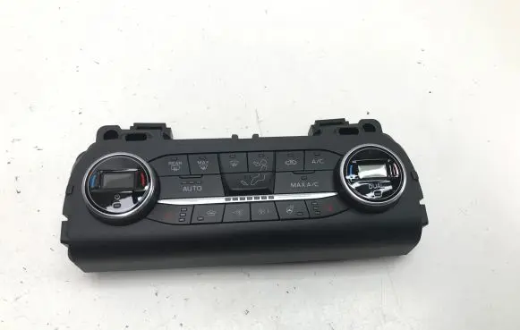Ford Kuga III Climate control/heater control trim LJ6T18C612HC