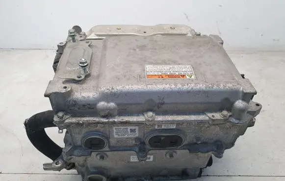 Lexus IS 220D-250-350 Voltage converter inverter G927053020