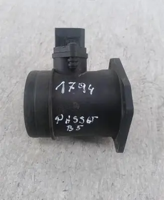 Volkswagen PASSAT B5.5 Mass air flow meter 
