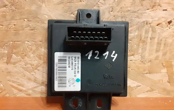 Peugeot 607 Light module LCM 9641004580 1214