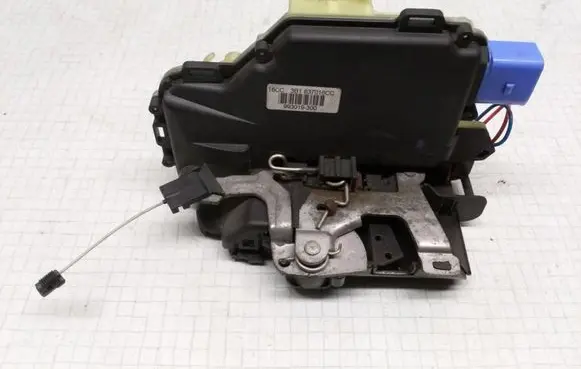 Seat Ibiza III (6L) Front door lock 16CC3B1837016CC