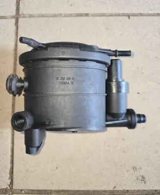 Peugeot Partner Fuel filter housing 9625224180 V3M0416