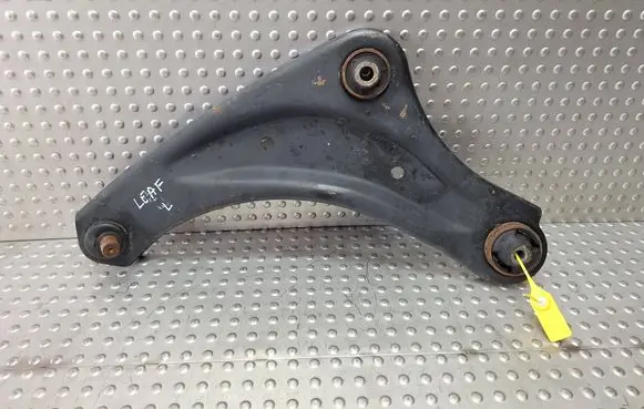 Nissan Leaf I (ZE0) Front control arm