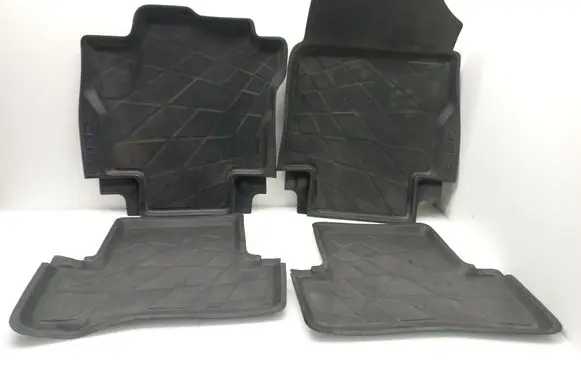 Renault Clio IV Car floor mat set 8201321296 8201321298