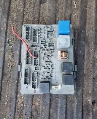 Renault Espace II Fuse module