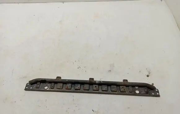 Land Rover Evoque I Radiator mount bracket LR024295