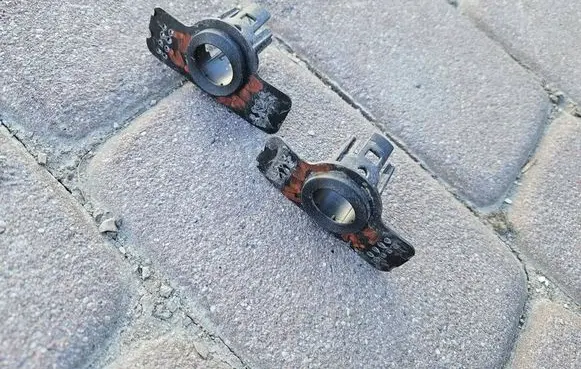 Opel Mokka B Front parking sensor holder (PDC)