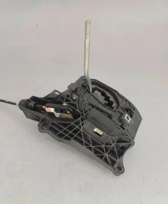 Lexus RX 450H Gear shifter/selector 75J397LH