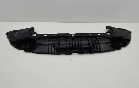 Volvo XC40 Front bumper skid plate/under tray 31449349