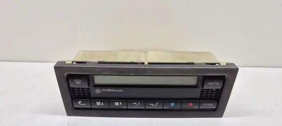Volkswagen Golf IV Climate control unit 