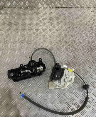 Audi A5 Front door lock 8X2837016B