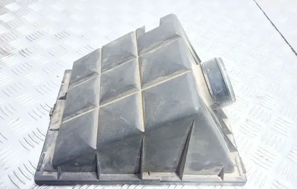 Mercedes-Benz C W202 Air filter box cover 6040900001 4619585903