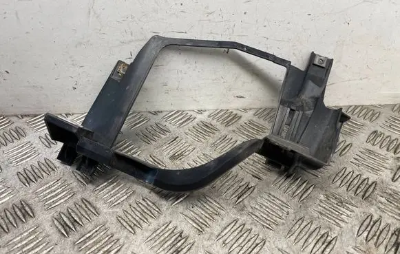 BMW 5 E60 E61 Headlight/headlamp mounting bracket 15873800