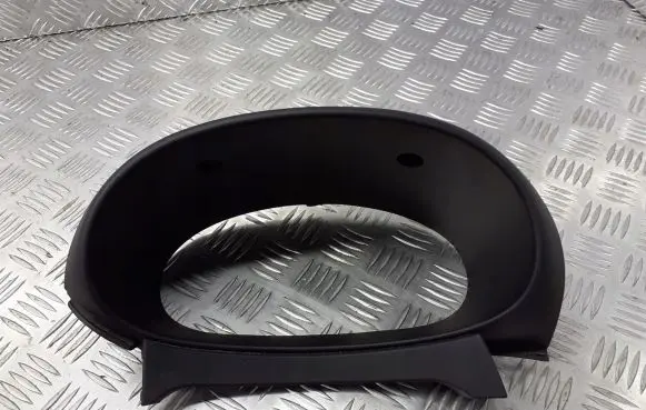 Nissan Almera Tino Steering wheel column trim 68240-BU700