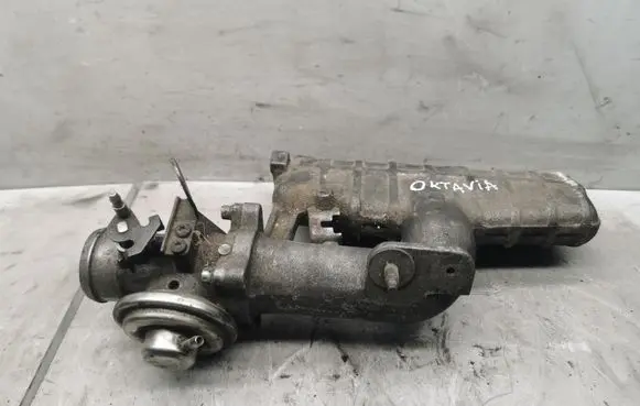 Skoda Octavia Mk1 (1U) Intake manifold 038129713J