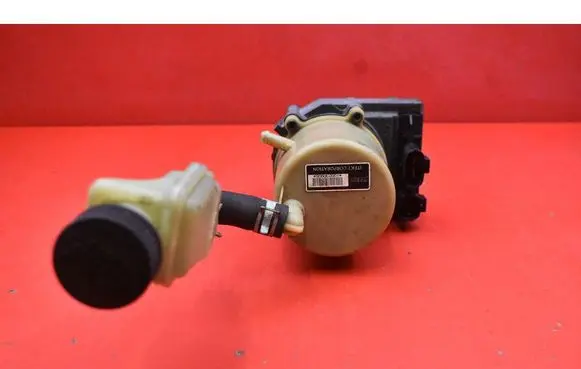 Mazda 3 II Power steering pump BBM432690