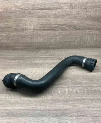 BMW 5 E60 E61 Engine coolant pipe/hose 7799748 7789742