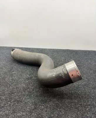 BMW 1 F20 F21 Intercooler hose/pipe 8513849 1371