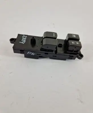 Suzuki Celerio Electric window control switch 