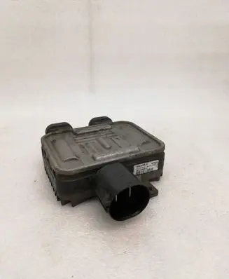 Volvo V60 Coolant fan relay 940013803