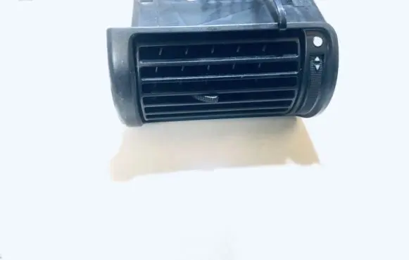 Audi A4 S4 B5 8D Dash center air vent grill 8d1820902