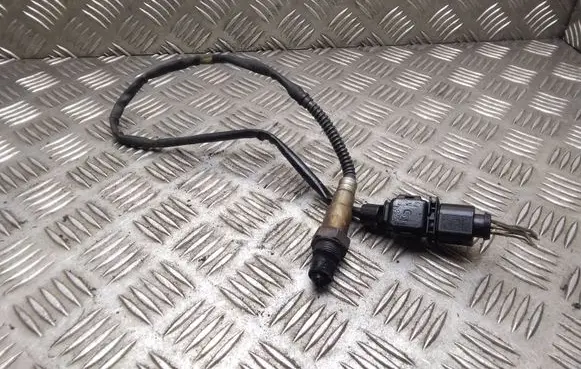 Volkswagen Touran I Lambda probe sensor 03G906262 0281004002